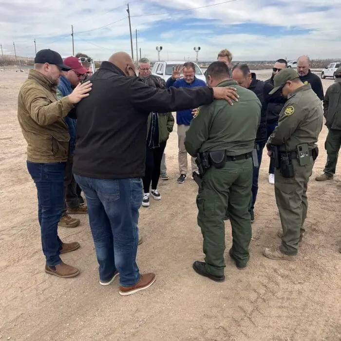 paula-white-border-prayer